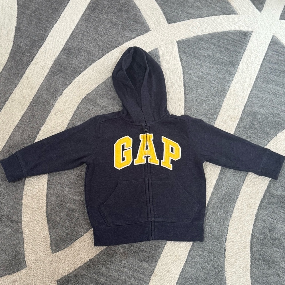Boys GAP zip up hoodie